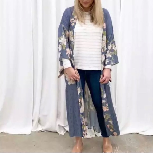 KIMONO ROBE - Picture 3 of 14